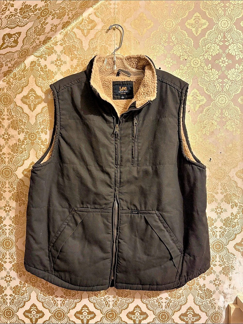 Lee Premium Select Men’s Sherpa Lined Canvas Workwear Vest Brown